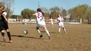 Vial le quiere arrebatar el primer puesto a Unión. Foto: Gisela Giustini. 