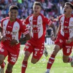Unión aplastó a Colón y jugará la Copa Sudamericana