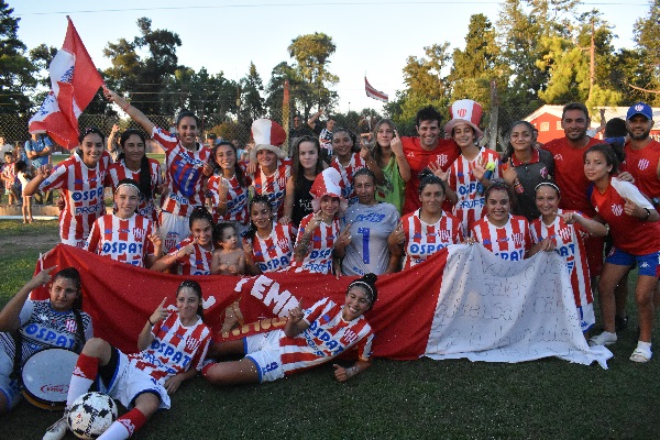 Unión se consagró campeón en fútbol femenino