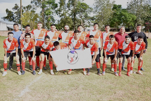 Los Anguyá, ganó su primer partido del torneo