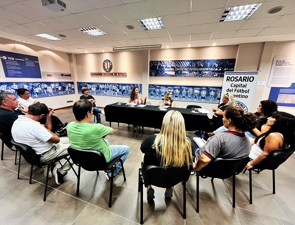 La Federación Santafesina constituyó el Departamento de Fútbol Femenino