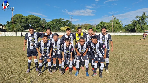 Los Juveniles 0 - Deportivo Santa Rosa 1.