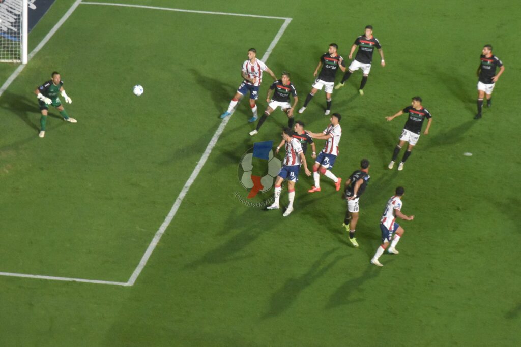 Unión perdió con Palestino y quedó al borde de la eliminación