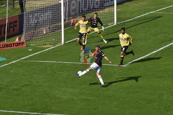 Colón 1 - Almirante Brown 0